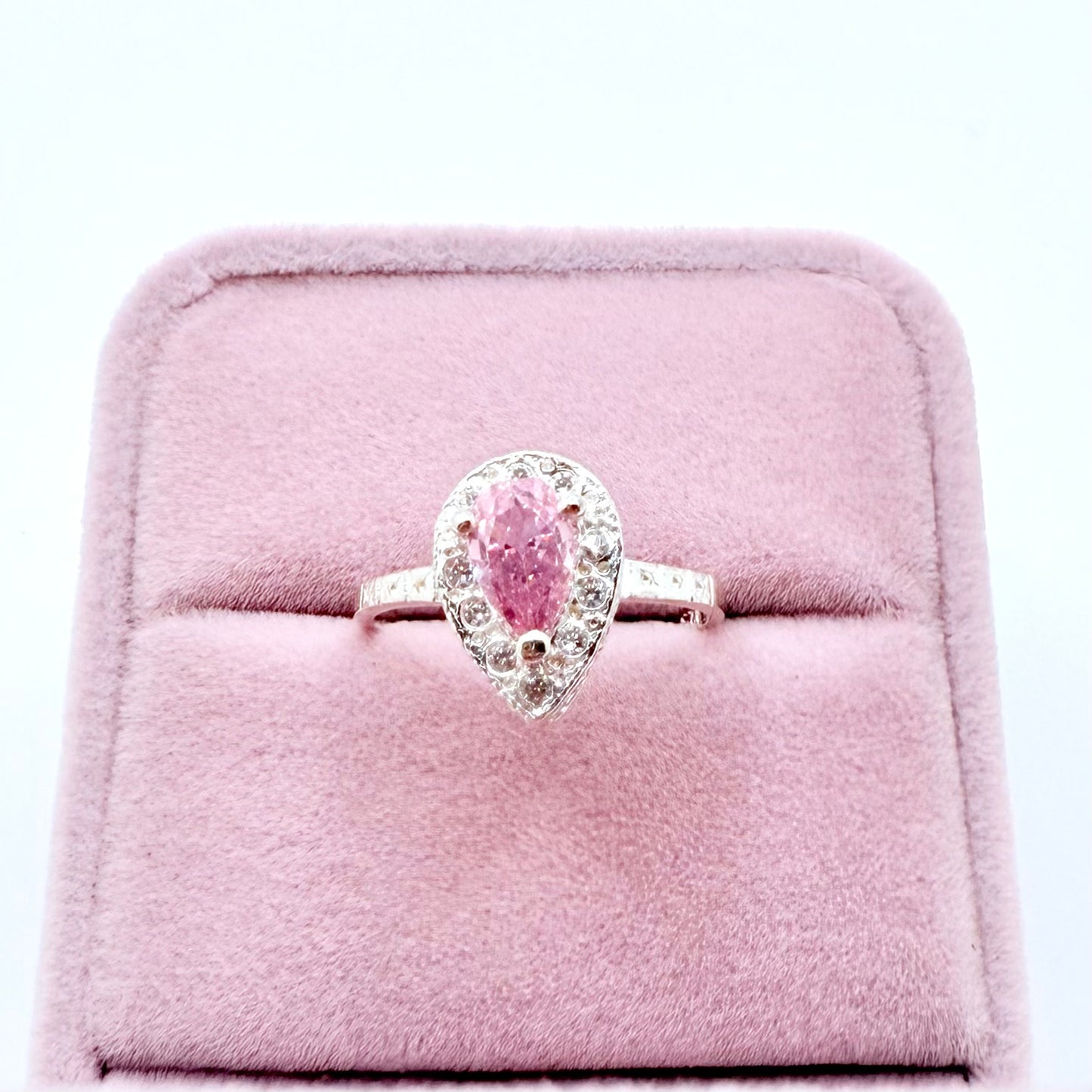 Elegancia Silver Ring