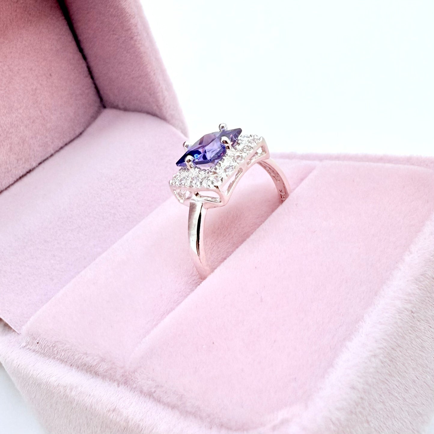 Encanto Puro Silver Ring