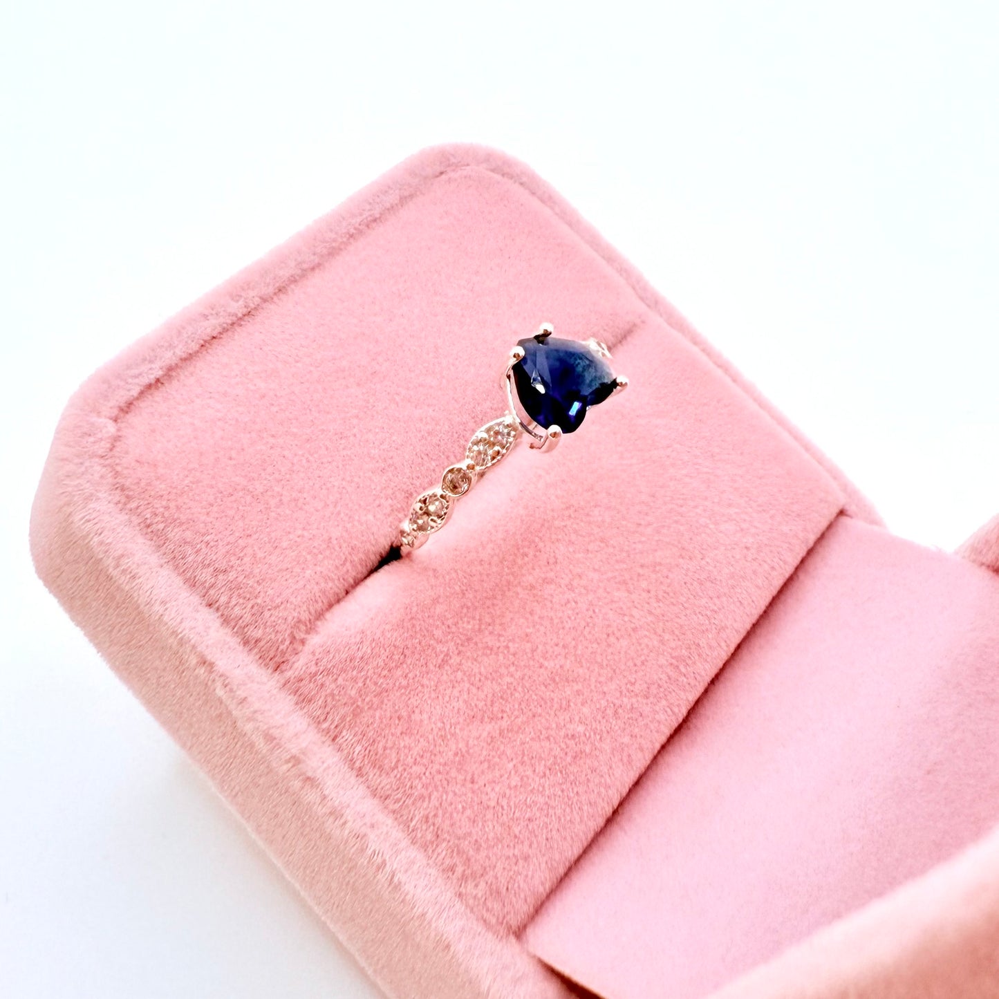 Luz Divina Silver Ring